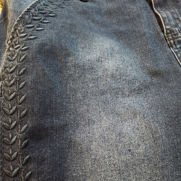 Sandpiper Jean Shorts Bermuda Shorts Denim Blue 14P Embroidered Decor - Picture 3 of 11